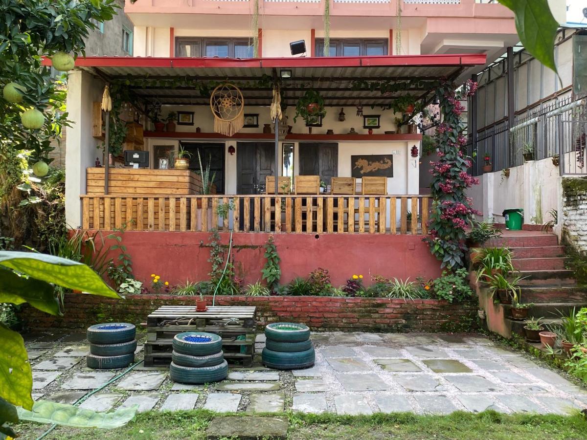 Birds Nest Hostel Kathmandu Buitenkant foto