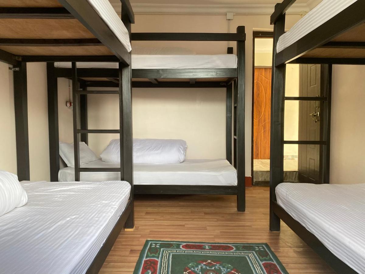 Birds Nest Hostel Kathmandu Buitenkant foto
