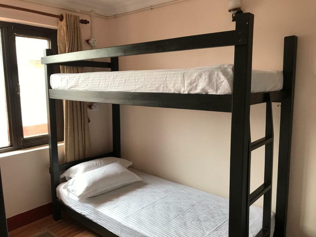 Birds Nest Hostel Kathmandu Buitenkant foto
