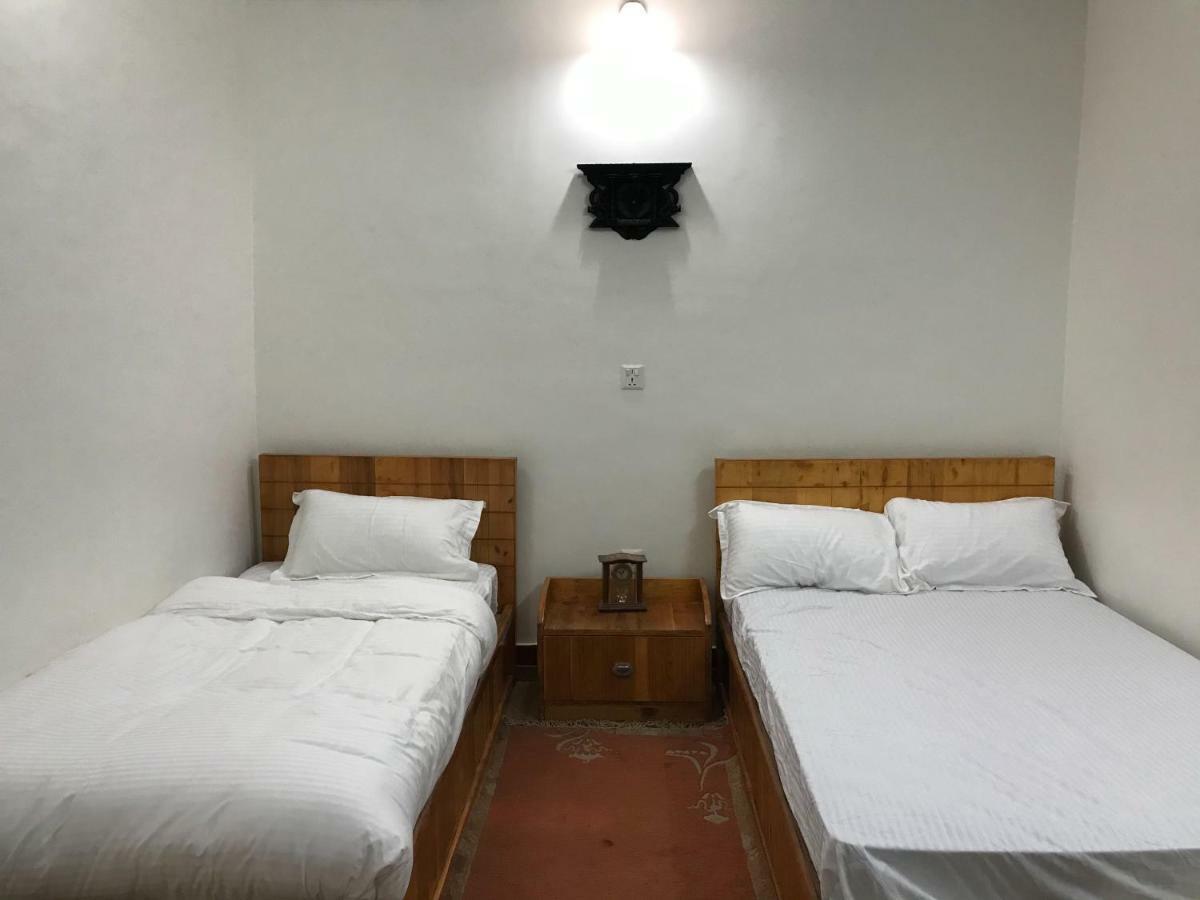 Birds Nest Hostel Kathmandu Buitenkant foto