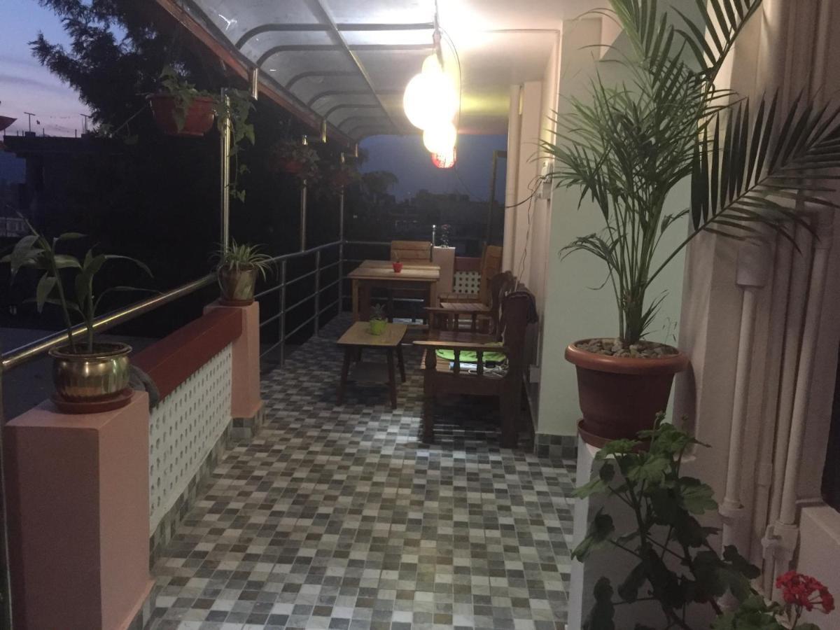 Birds Nest Hostel Kathmandu Buitenkant foto